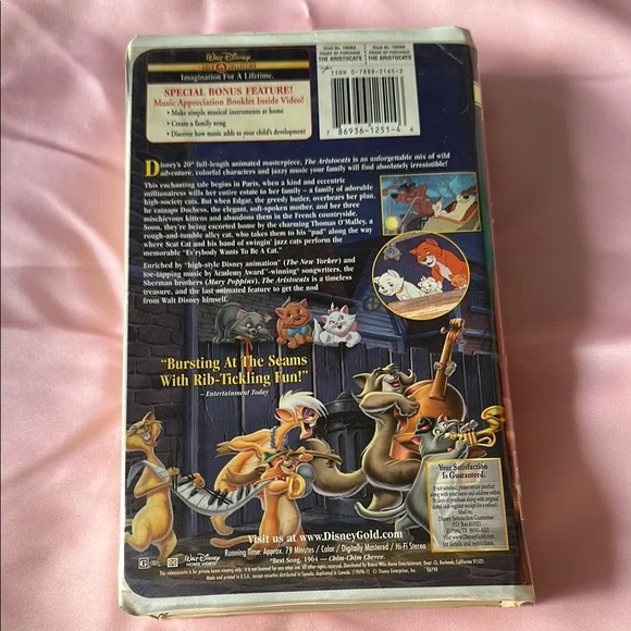 Disney Aristocats VHS Tape - Picture 3 of 3